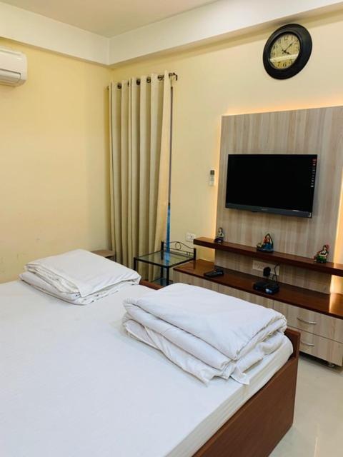Vara Apartment *
